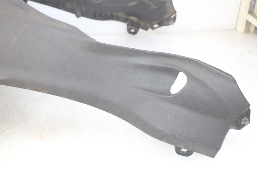 photo de LOWER BODY SHELL PIAGGIO X9 125 (2000 - 2003)