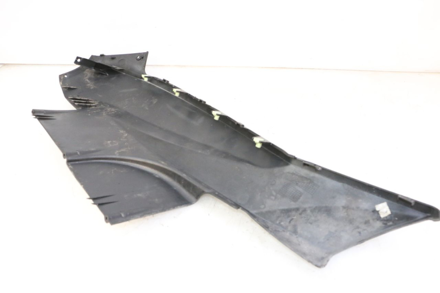 photo de LOWER FAIRING PEUGEOT SATELIS 125 (2010 - 2012)