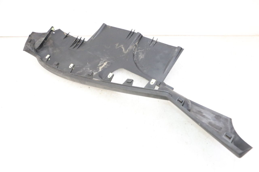 photo de LOWER FAIRING PEUGEOT SATELIS 125 (2010 - 2012)