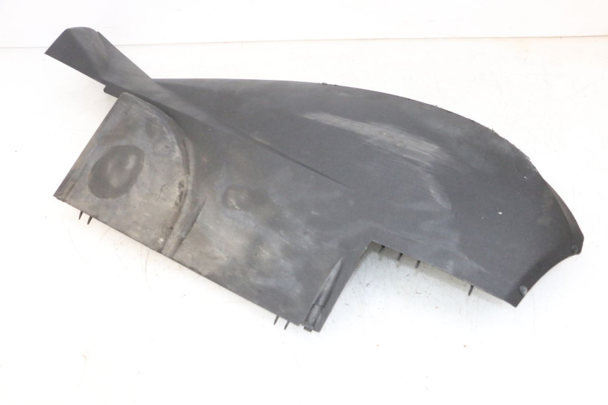 photo de BELLY PANEL PEUGEOT SATELIS 125 (2013 - 2018) - Detailed visual inspection