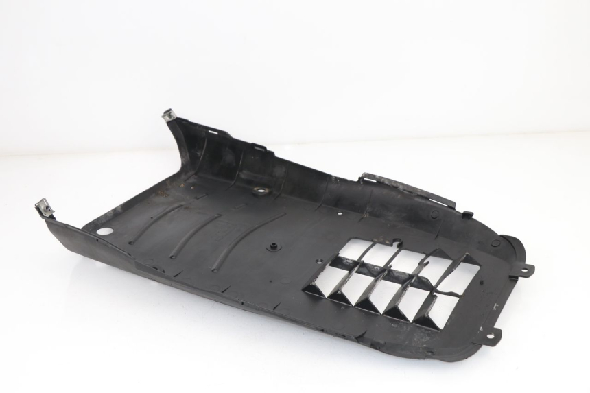 photo de LOWER PART OF THE BODY SUZUKI UH BURGMAN 125 (2002 - 2006)