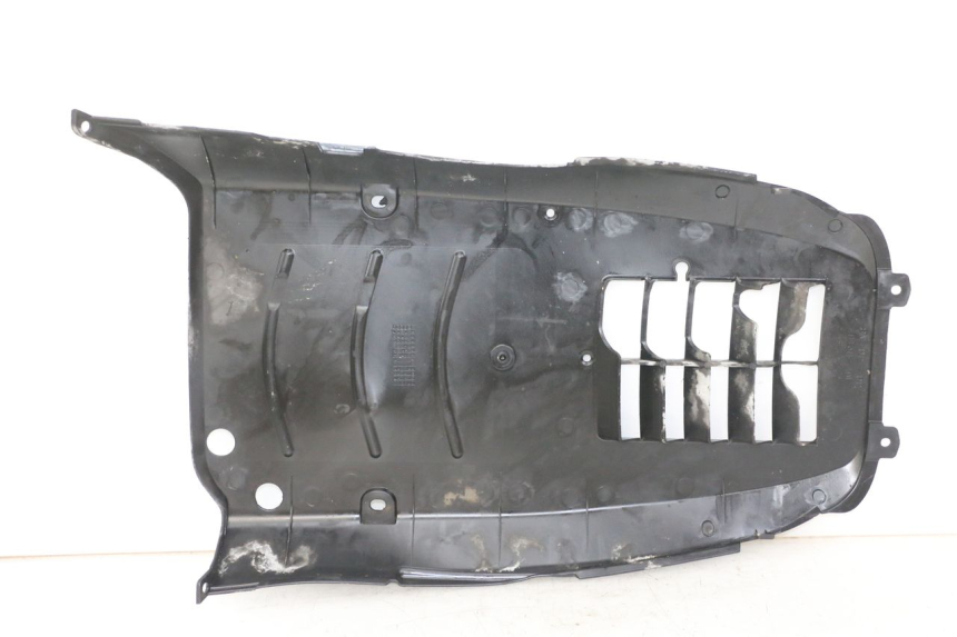 photo de LOWER PART OF THE BODY SUZUKI UH BURGMAN 125 (2002 - 2006)