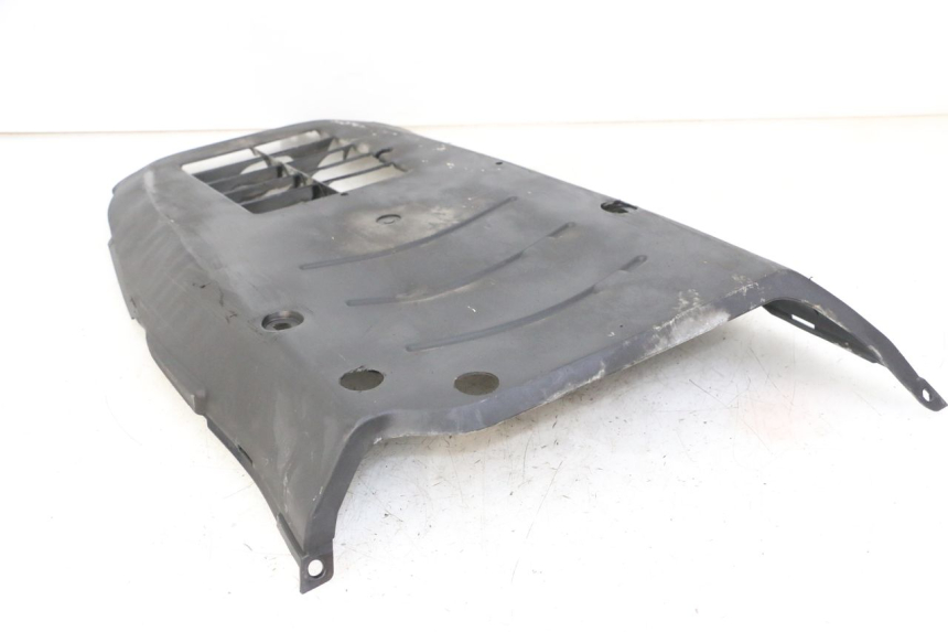 photo de LOWER PART OF THE BODY SUZUKI UH BURGMAN 125 (2002 - 2006)