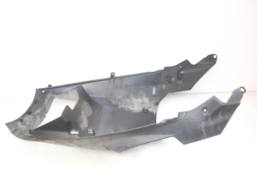 photo de LOWER BODY SHELL YAMAHA X-MAX XMAX 125 (2010 - 2014)