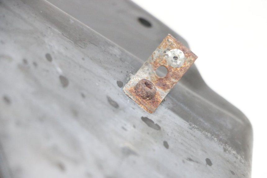 photo de MUD FLAP KAWASAKI GPX R WARBIRD 600 (1988 - 1993) - Zoom on usage condition