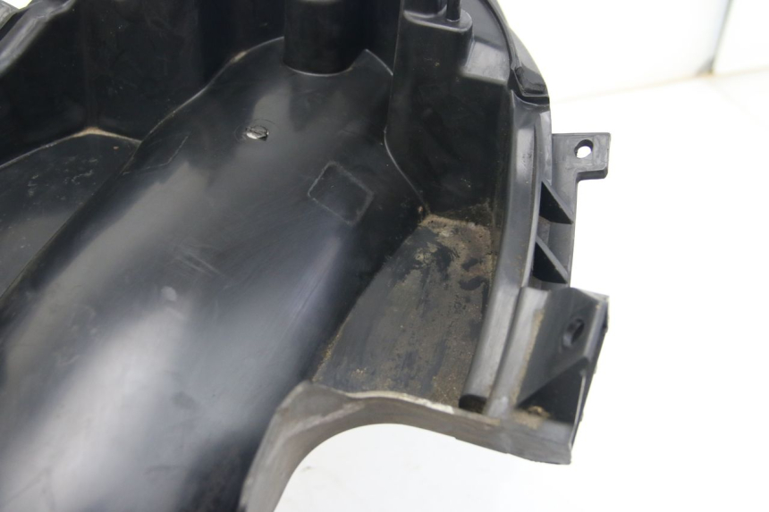 photo de REAR MUDGUARD SUZUKI SIXTEEN 125 (2008 - 2010)