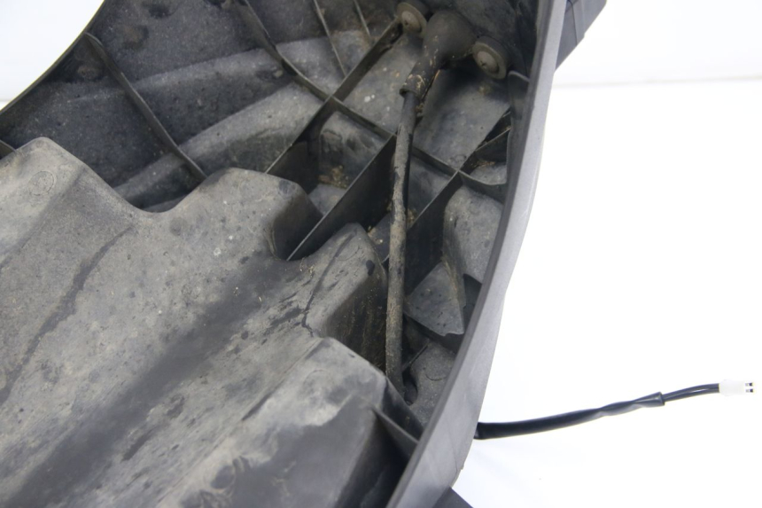 photo de REAR MUDGUARD SUZUKI SIXTEEN 125 (2008 - 2010)