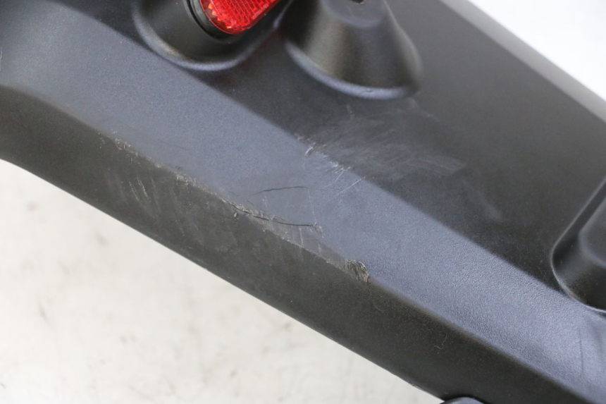 photo de MUD FLAP PEUGEOT TWEET 4T 50 (2023 - 2025) - Fixing points details