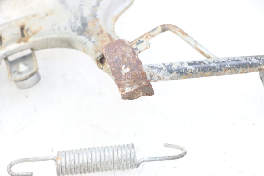 photo de CENTER STAND PEUGEOT KISBEE 4T 50 (2018 - 2022)