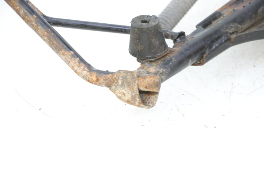 photo de CENTER STAND PEUGEOT SATELIS 125 (2006 - 2009)