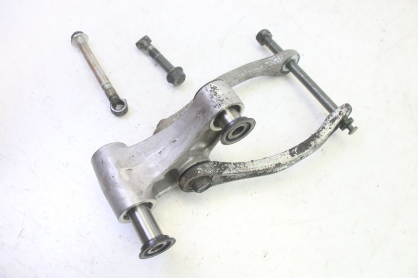 photo de SHOCK LINK KAWASAKI ZR 7 750 (1999 - 2001) - Fixing points details