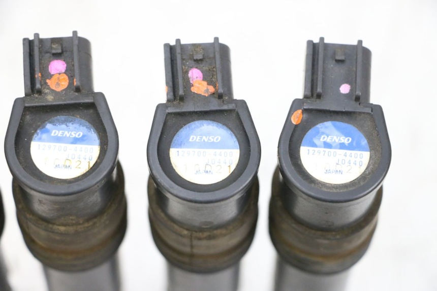 photo de IGNITION COIL SUZUKI GSXR GSX-R 1000 (2003 - 2004) - Surface and material condition