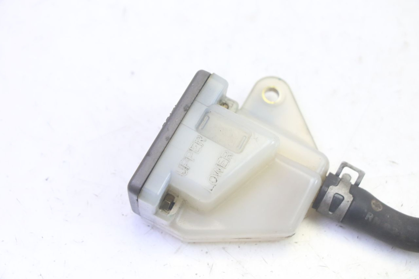 photo de BRAKE FLUID JAR SUZUKI DL V STROM 1000 (2002 - 2007) - Component detail