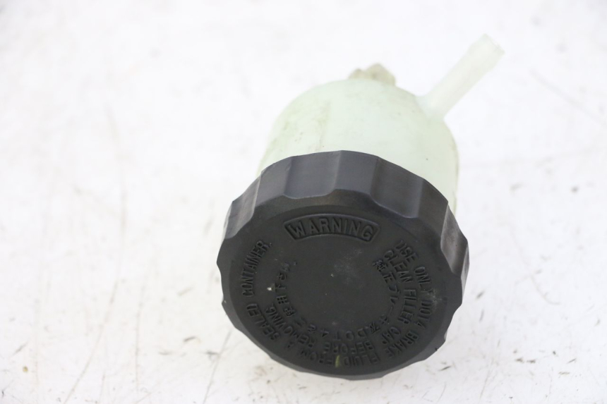 photo de BRAKE FLUID JAR YAMAHA FJR ABS 1300 (2006 - 2012)