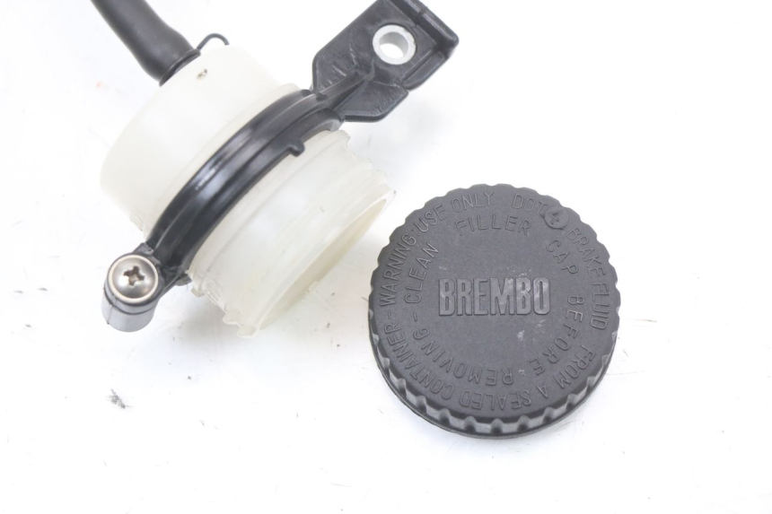 photo de BRAKE FLUID JAR MOTO GUZZI NORGE 8V GT 1200 (2011 - 2016)