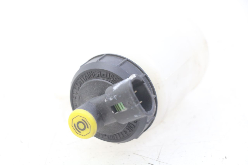 photo de BRAKE FLUID JAR RENAULT TWIZY 45 (2012 - 2019)