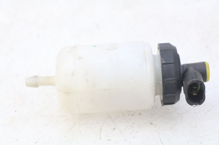 photo de BRAKE FLUID JAR RENAULT TWIZY 45 (2012 - 2019)