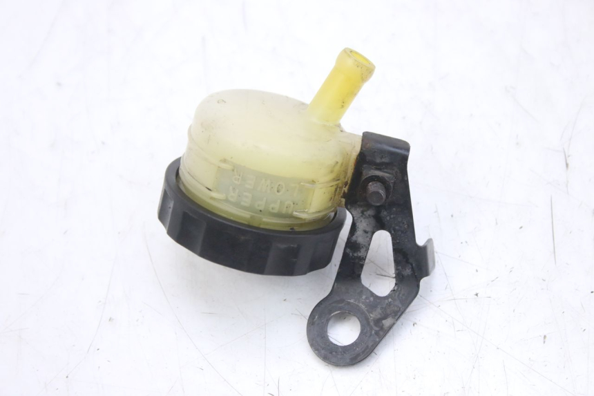 photo de BRAKE FLUID RESERVOIR TRIUMPH SPRINT ST 955 (1999 - 2001)