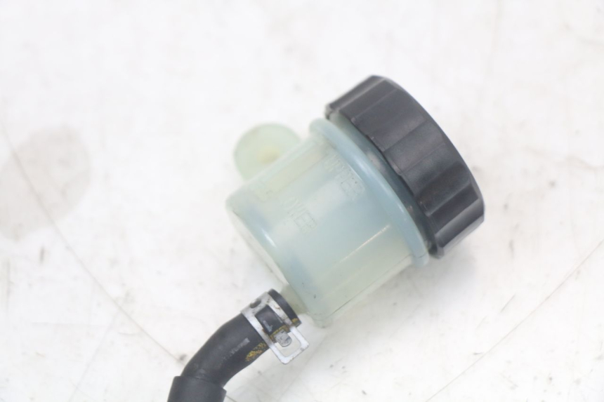 photo de BRAKE FLUID RESERVOIR YAMAHA TDM ABS 900 (2002 - 2014)