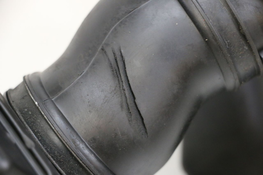 photo de AIR BOX SUZUKI BURGMAN EXECUTIVE ABS 650 (2006 - 2012) - Surface and material condition