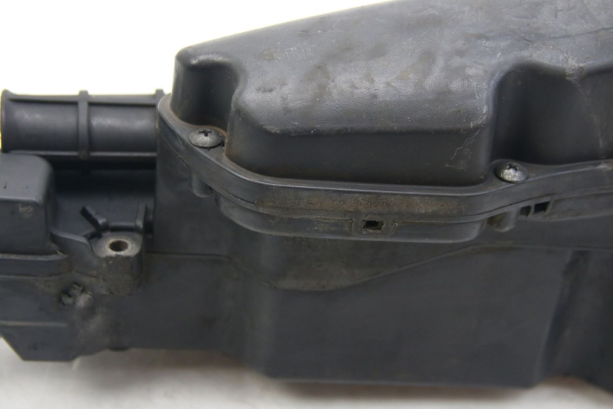 photo de AIR BOX SUZUKI SIXTEEN 125 (2008 - 2010)