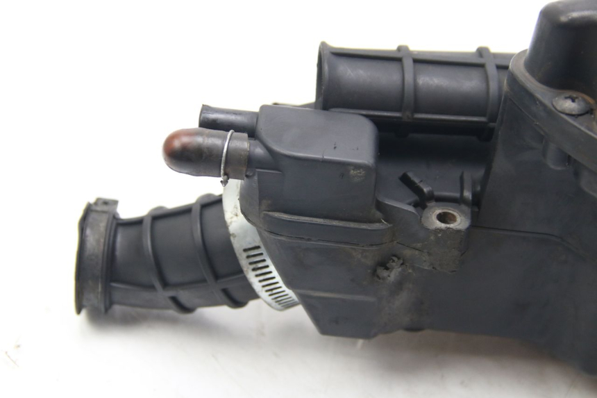 photo de AIR BOX SUZUKI SIXTEEN 125 (2008 - 2010)