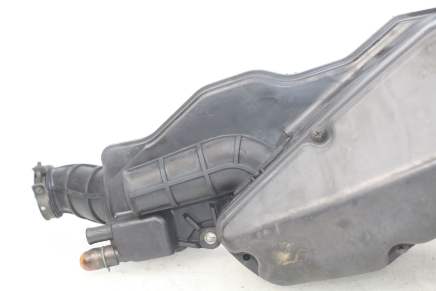 photo de AIR BOX SUZUKI SIXTEEN 125 (2008 - 2010)