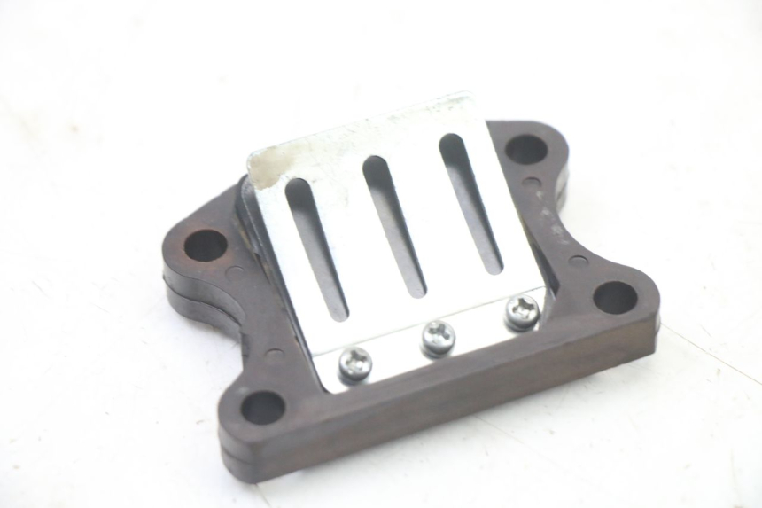 photo de INTAKE VALVE PEUGEOT ELYSTAR 50 (2002 - 2014)