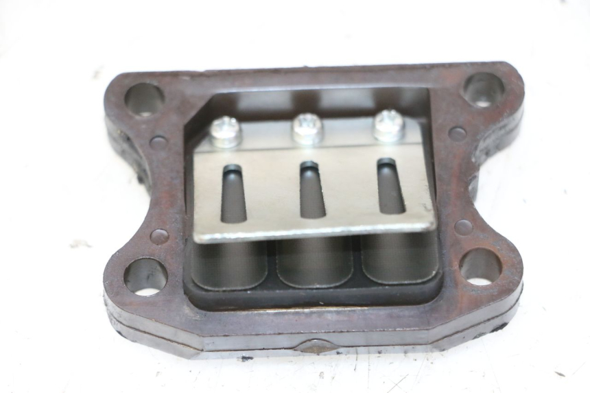 photo de INTAKE VALVE PEUGEOT ELYSTAR 50 (2002 - 2014)