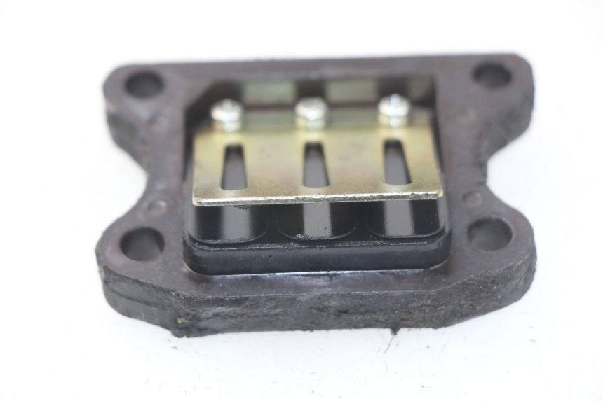 photo de INTAKE VALVE PEUGEOT VIVACITY 50 (2004 - 2009)