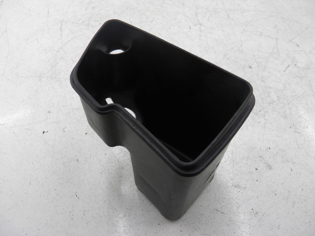 photo de GLOVE BOX PIAGGIO XEVO - X EVO 125 (2010 - 2015)