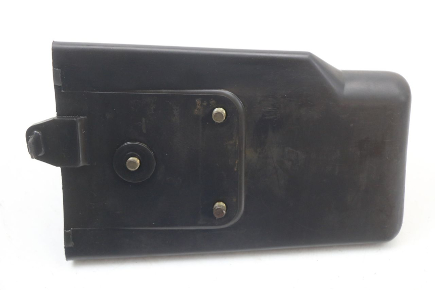 photo de GLOVE BOX SUZUKI GN 125 (1997 - 2000)