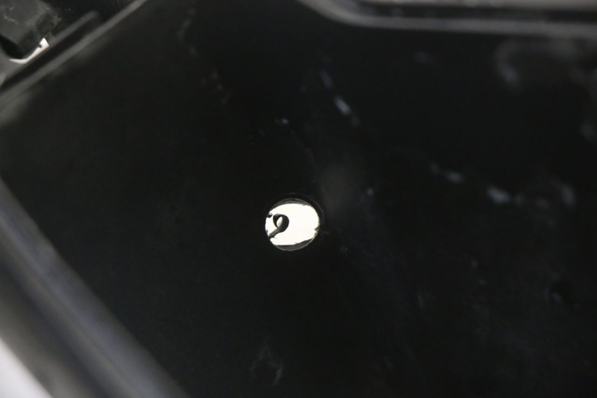 photo de GLOVE BOX HONDA NTV DEAUVILLE 650 (2001 - 2006)
