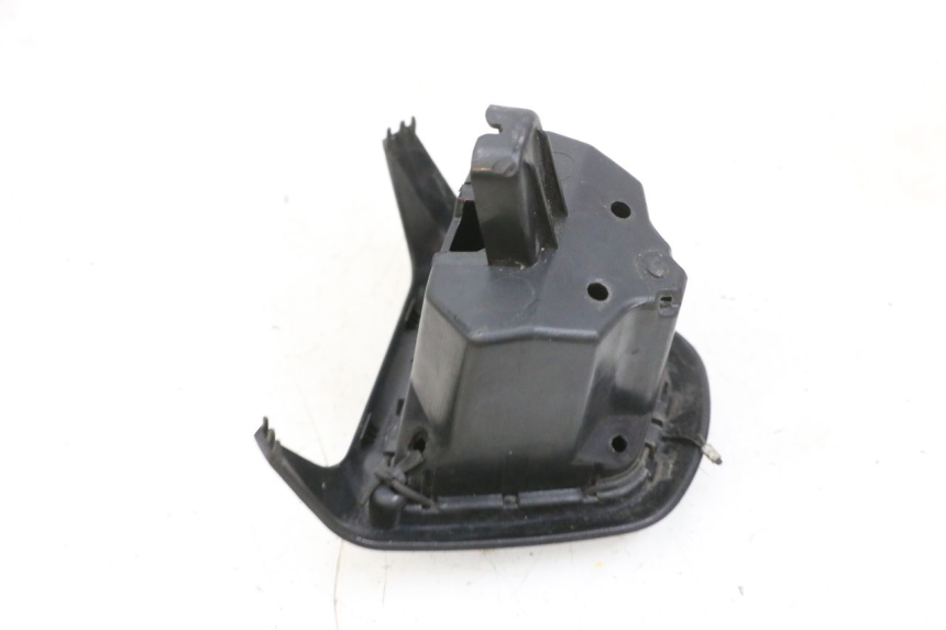 photo de GLOVE BOX PEUGEOT SPEEDFIGHT 4 4T EFI 50 (2021 - 2025) - Alternative perspective