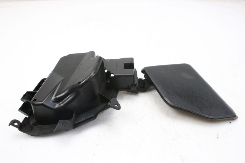 photo de GLOVE BOX SUZUKI AN BURGMAN 400 (2006 - 2010)