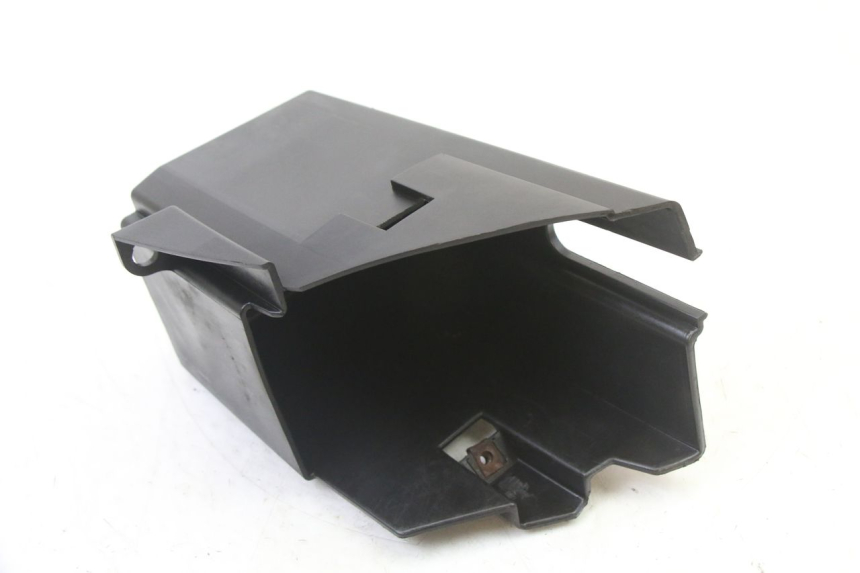 photo de GLOVE BOX YAMAHA XMAX X-MAX 125 (2006 - 2009)