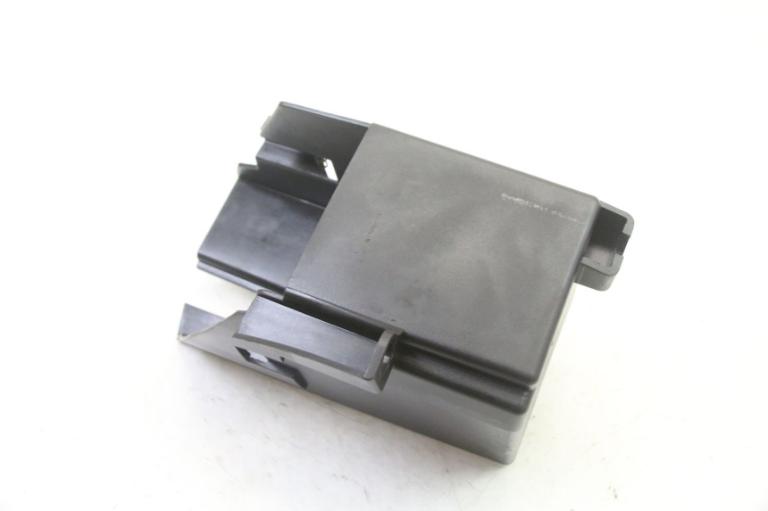 photo de GLOVE BOX YAMAHA XMAX X-MAX 125 (2006 - 2009)