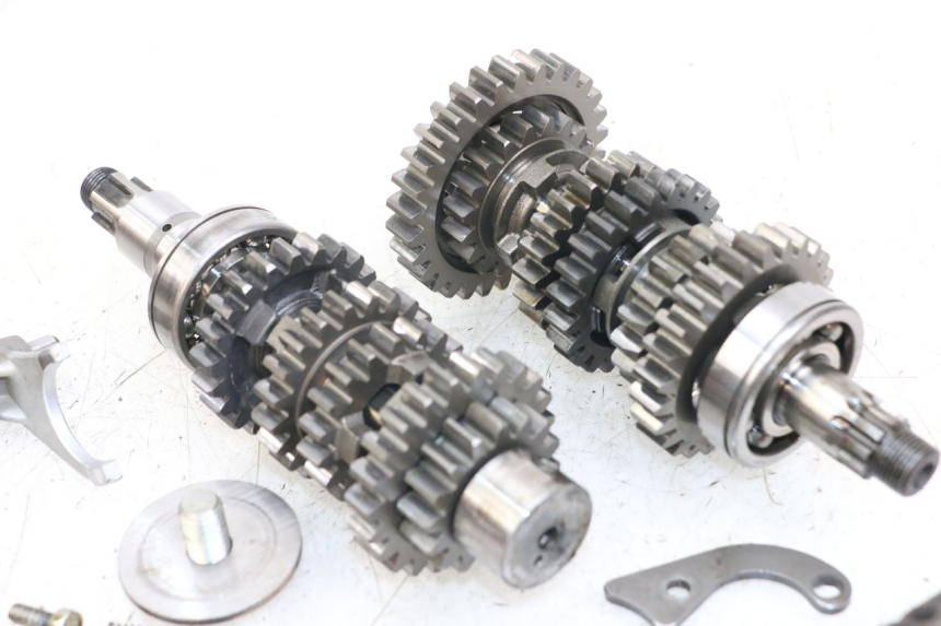 photo de GEARBOX SUZUKI GSX E 250 (1982 - 1983)