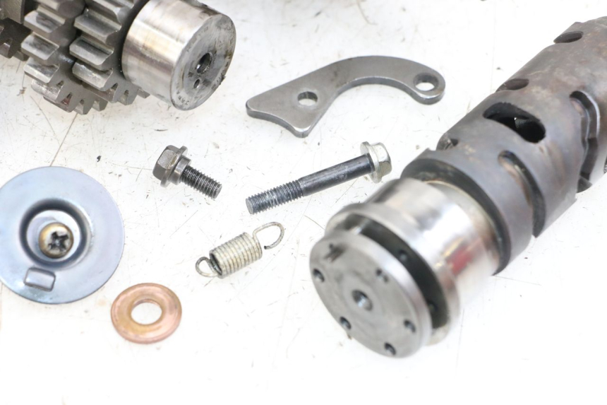 photo de GEARBOX SUZUKI GSX E 250 (1982 - 1983)