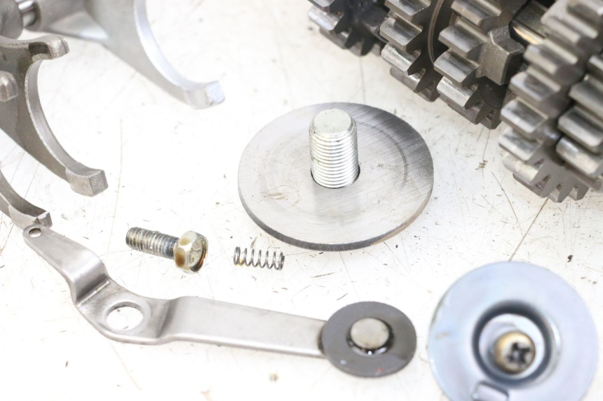 photo de GEARBOX SUZUKI GSX E 250 (1982 - 1983)