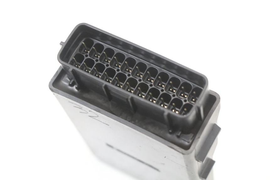 photo de CDI UNIT HONDA FES PANTHEON 2T 125 (1998 - 2002)