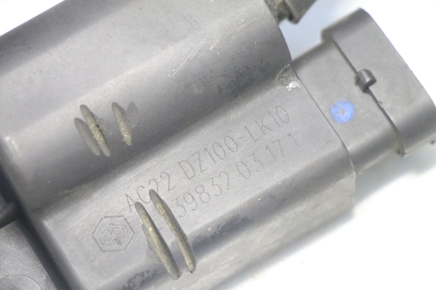 photo de CDI UNIT PIAGGIO FLY 4T 50 (2013 - 2017) - Surface and material condition