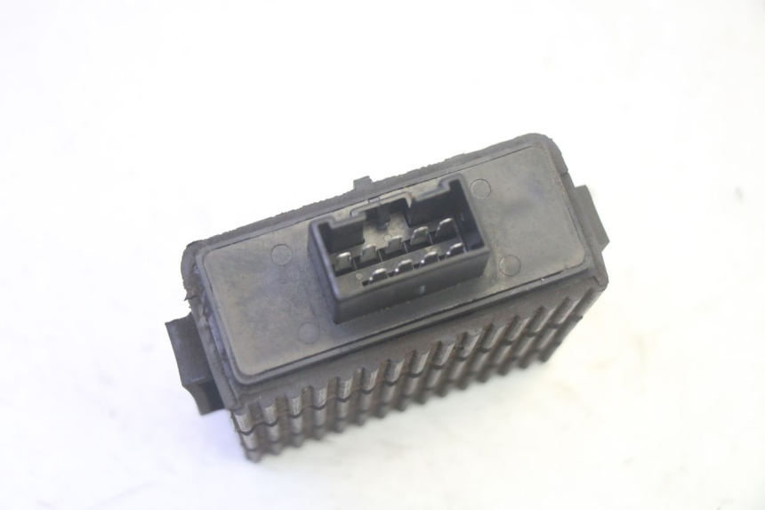 photo de CDI UNIT KAWASAKI GPZ RX 1000 (1986 - 1988) - Alternative perspective