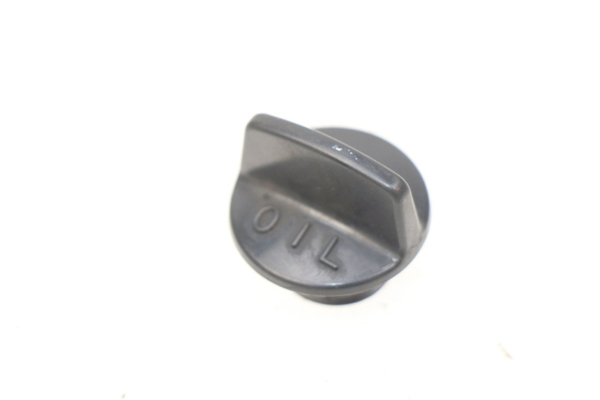 photo de ENGINE OIL CAP HONDA CBRF CBR-F PC41 600 (2011 - 2013)