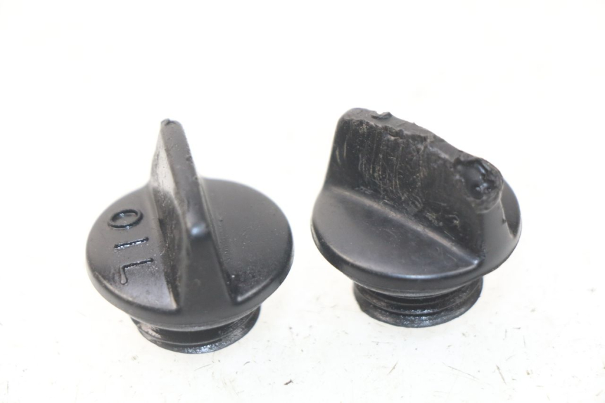 photo de ENGINE OIL CAP HONDA CRF CR-F 450 (2005 - 2008)