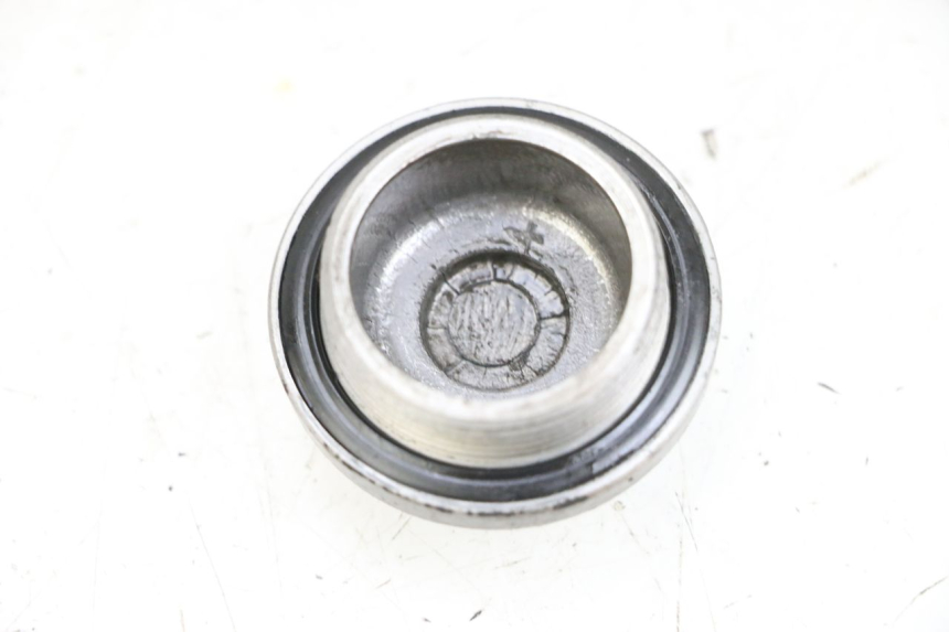 photo de ENGINE OIL CAP DAELIM S1 125 (2007 - 2016) - Component detail