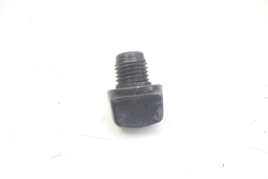 photo de REAR WHEEL SHAFT CAP KEEWAY HURRICANE 50 (2006 - 2019)