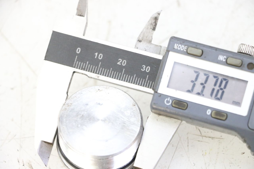 photo de FORK CAP GILERA SMT SUPERMOTARD 50 (2009 - 2017)