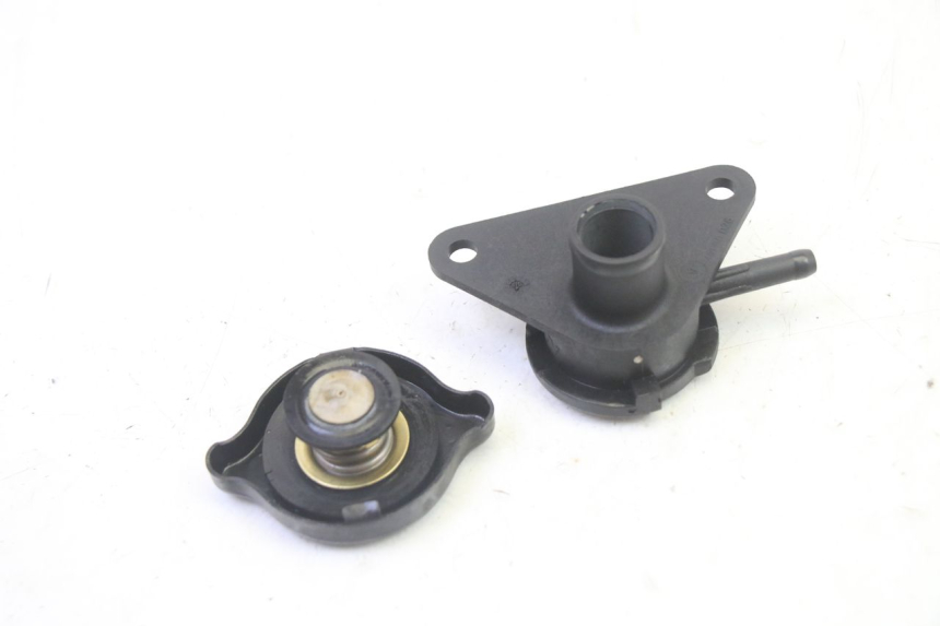 photo de RADIATOR CAP SUZUKI BURGMAN 125 (2007 - 2014)