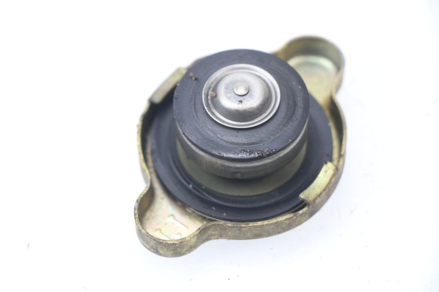 photo de RADIATOR CAP HONDA CBR 929 RR FIREBLADE 900 (2000 - 2001)